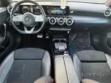 Mercedes-Benz A200 2021